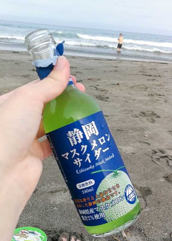 Melonen Cider am Strand von Kawazu.