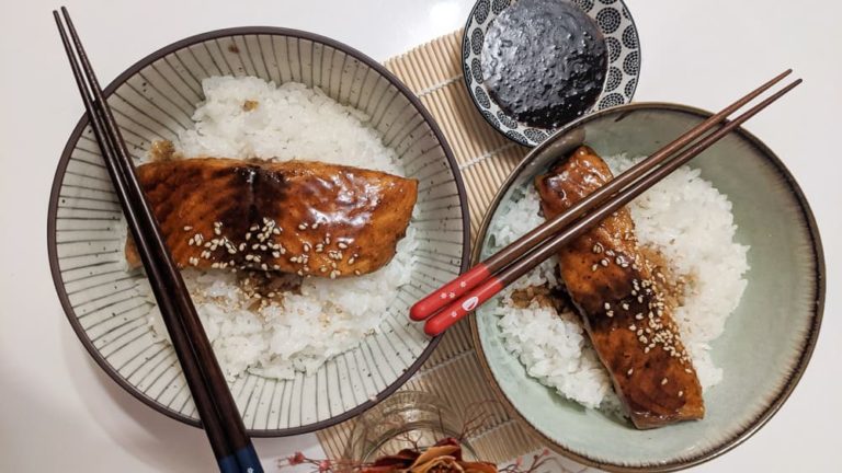 [Rezept] Teriyaki Lachs mit Reis - The Hangry Stories