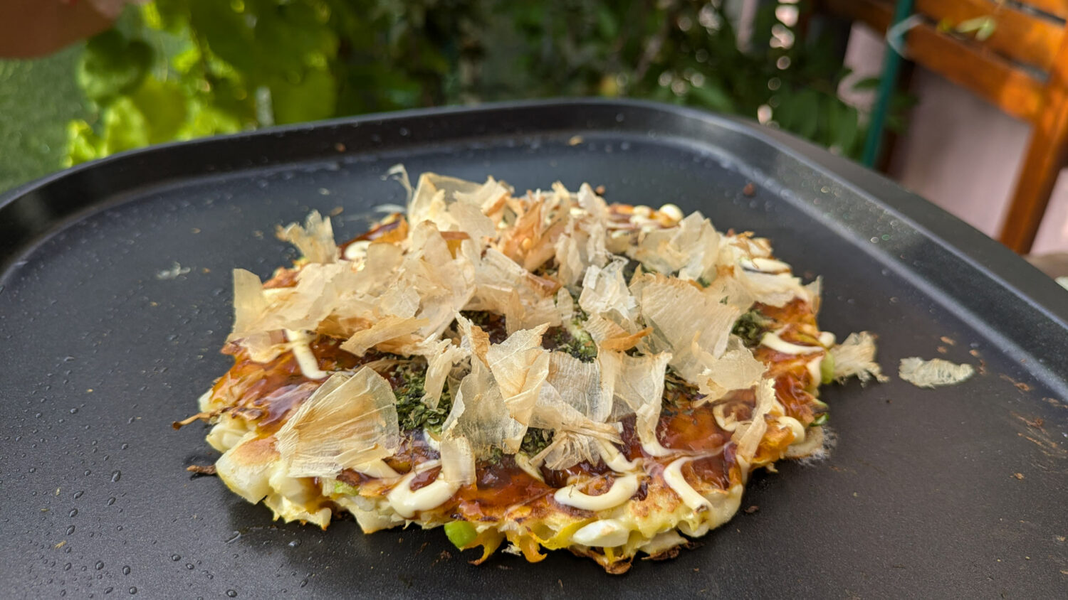 Okonomiyaki Rezept selbstgemacht auf dem Balkon