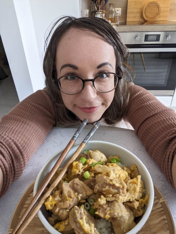 Oyakodon (Reisgericht mit Hähnchen) Rezept - The Hangry Stories