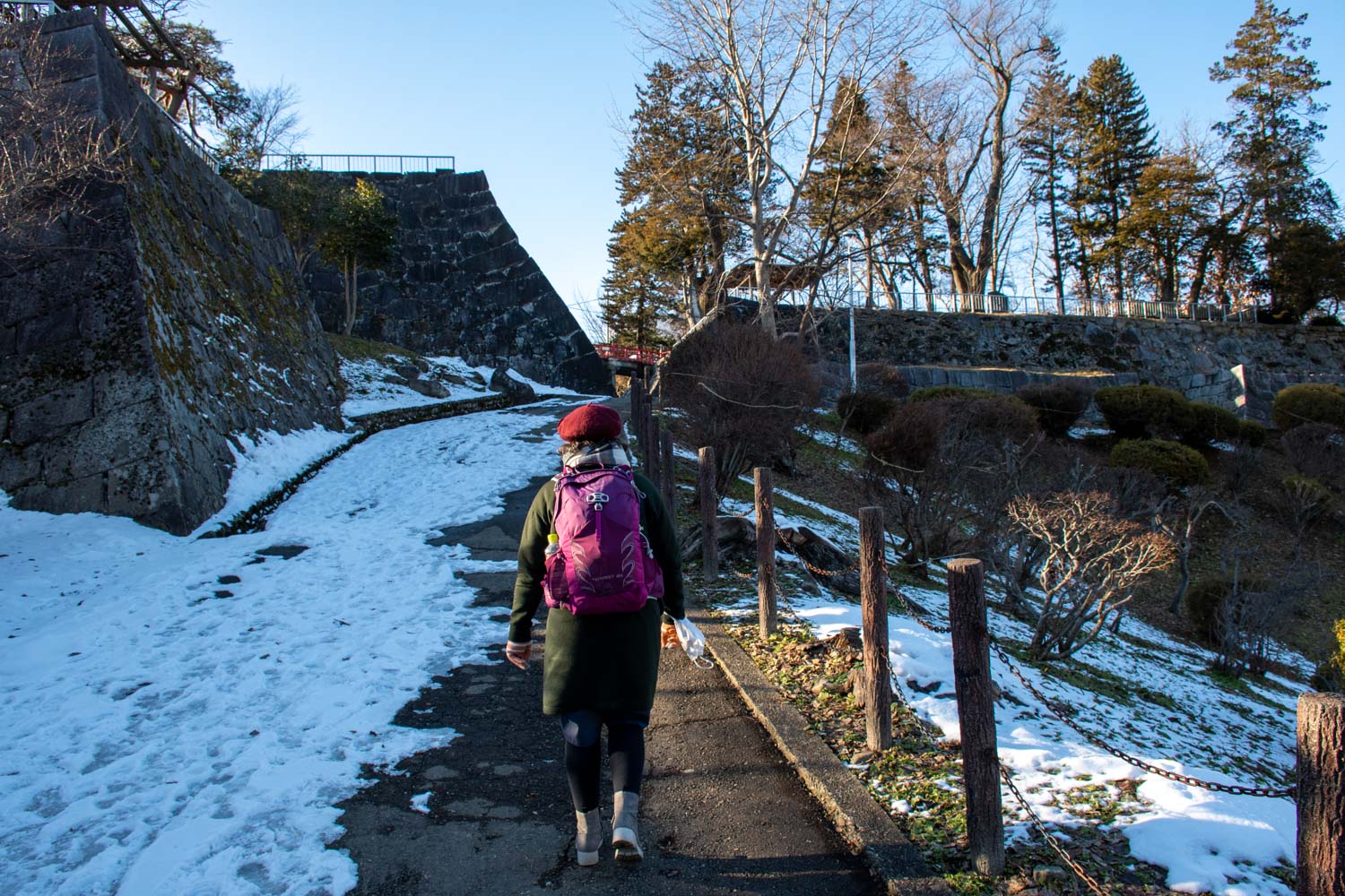 Überreste der Burgmauer der Burg Iwate in Morioka.